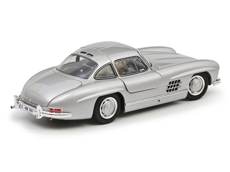 Schuco Sportwagen Mercedes Benz 300 SL Flügeltürer 1:18 10 Schuco Sportwagen Mercedes Benz 300 SL Flügeltürer 1:18 – Bild 8