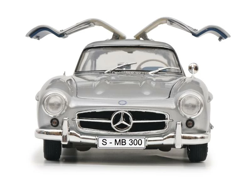 Schuco Sportwagen Mercedes Benz 300 SL Flügeltürer 1:18 12 Schuco Sportwagen Mercedes Benz 300 SL Flügeltürer 1:18 – Bild 10
