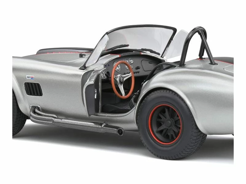 Solido Sportwagen Shelby Cobra 427, Silber 1:18 11 Solido Sportwagen Shelby Cobra 427, Silber 1:18 – Bild 9